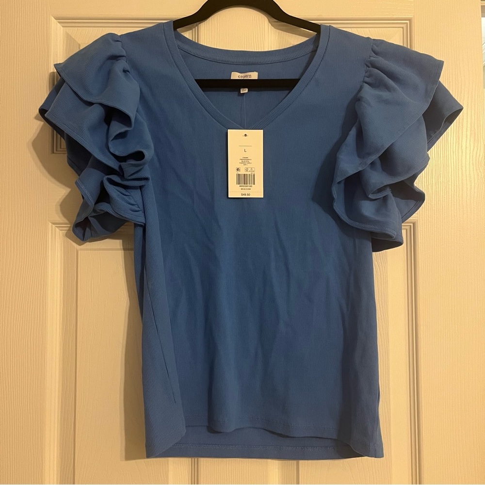 NWT Size L Crown & Ivy Top - Ribbed with Ruffle Sleeve Detail